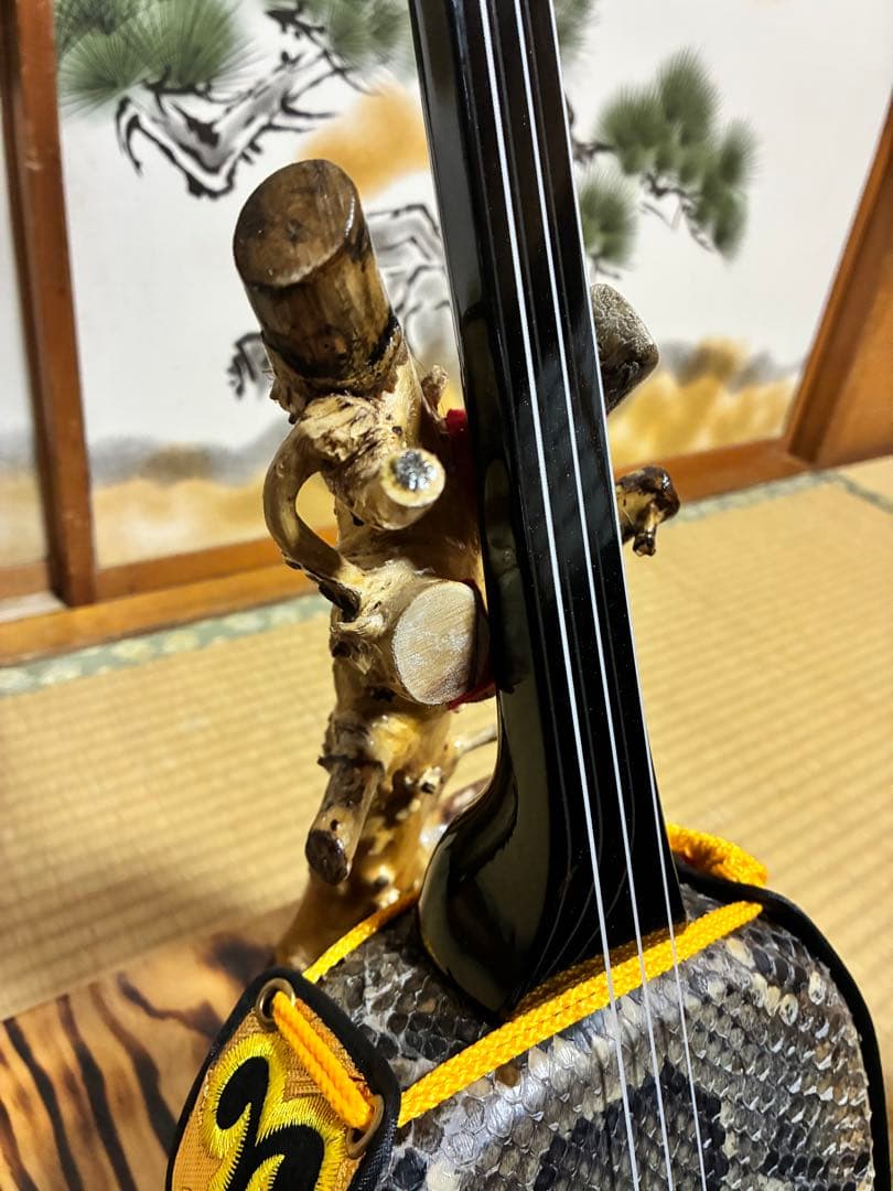 沖縄三線！貴重！知念大工型！本張り【一枚張り】