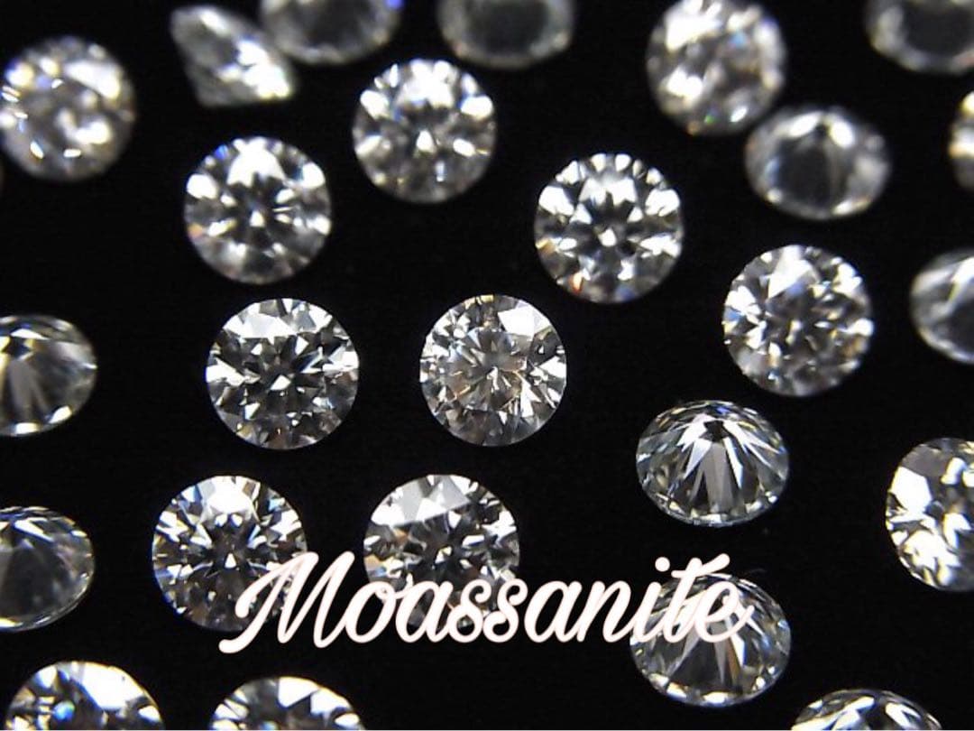 【日本製】　プラチナ　Pt900 5mm モアサナイト　ペンダント　ヘッド