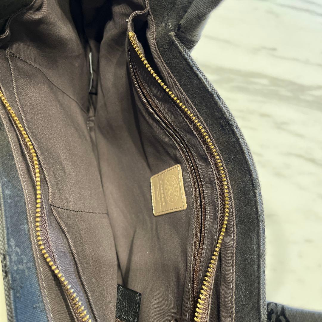 シュワッチママ ラシットバッグ