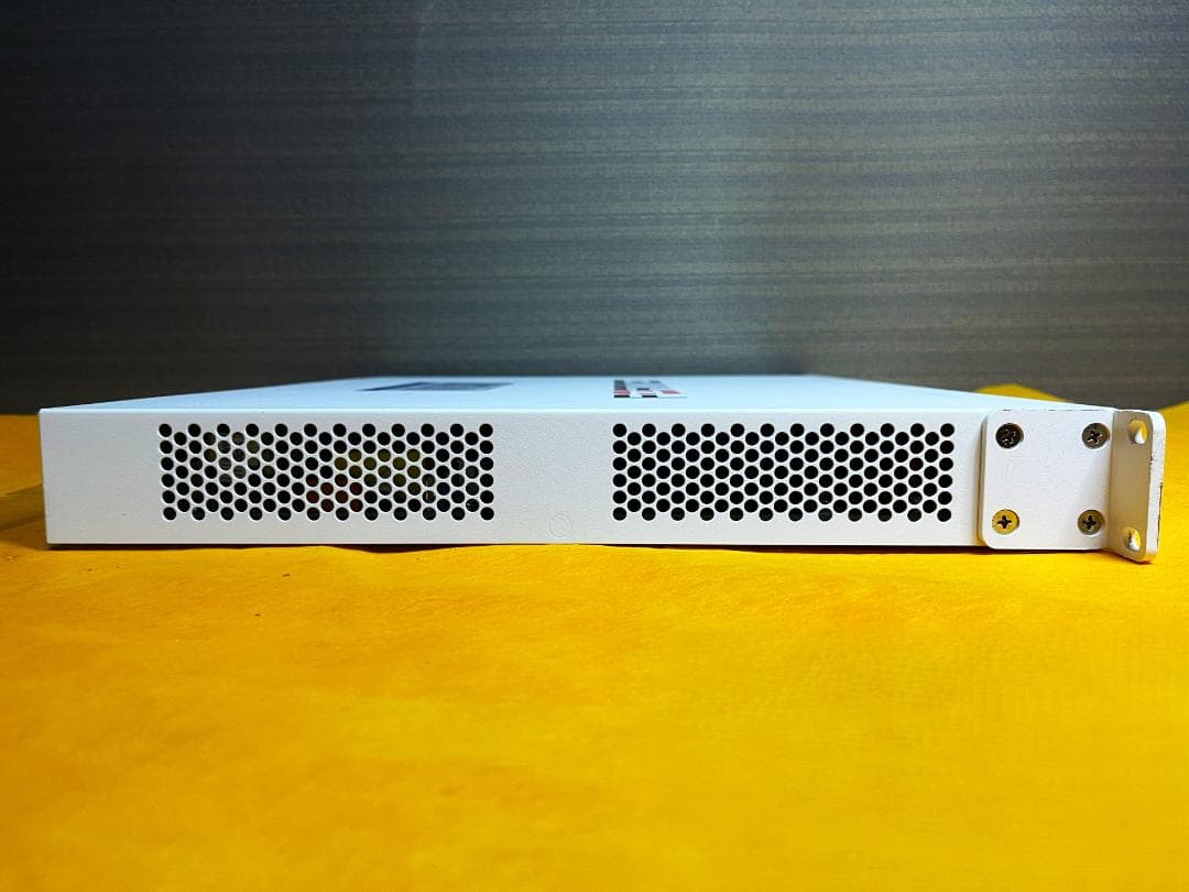 ■ ファイアウォール Fortinet Fortigate 200F ① 動作品