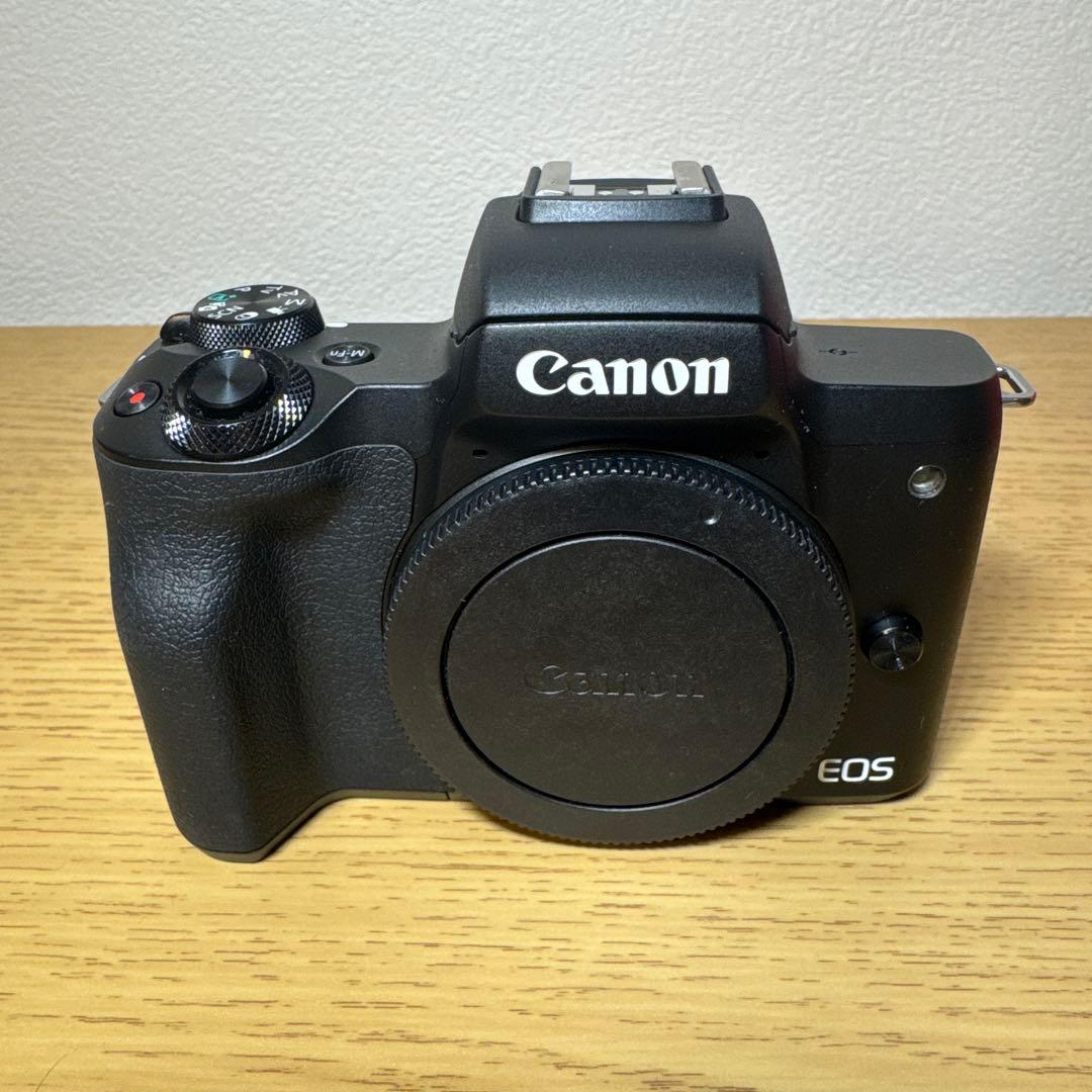 Canon EOS Kiss M2 ミラーレス一眼カメラ（バック付き）