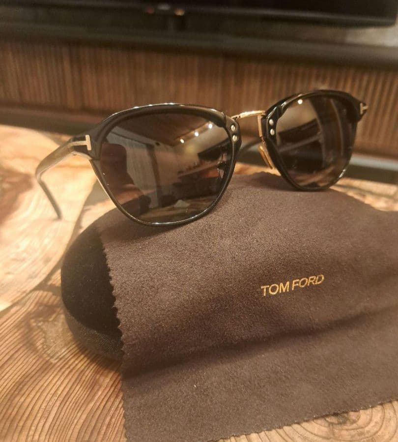 美品 TOM FORD サングラス TF878-D 01A トムフォード