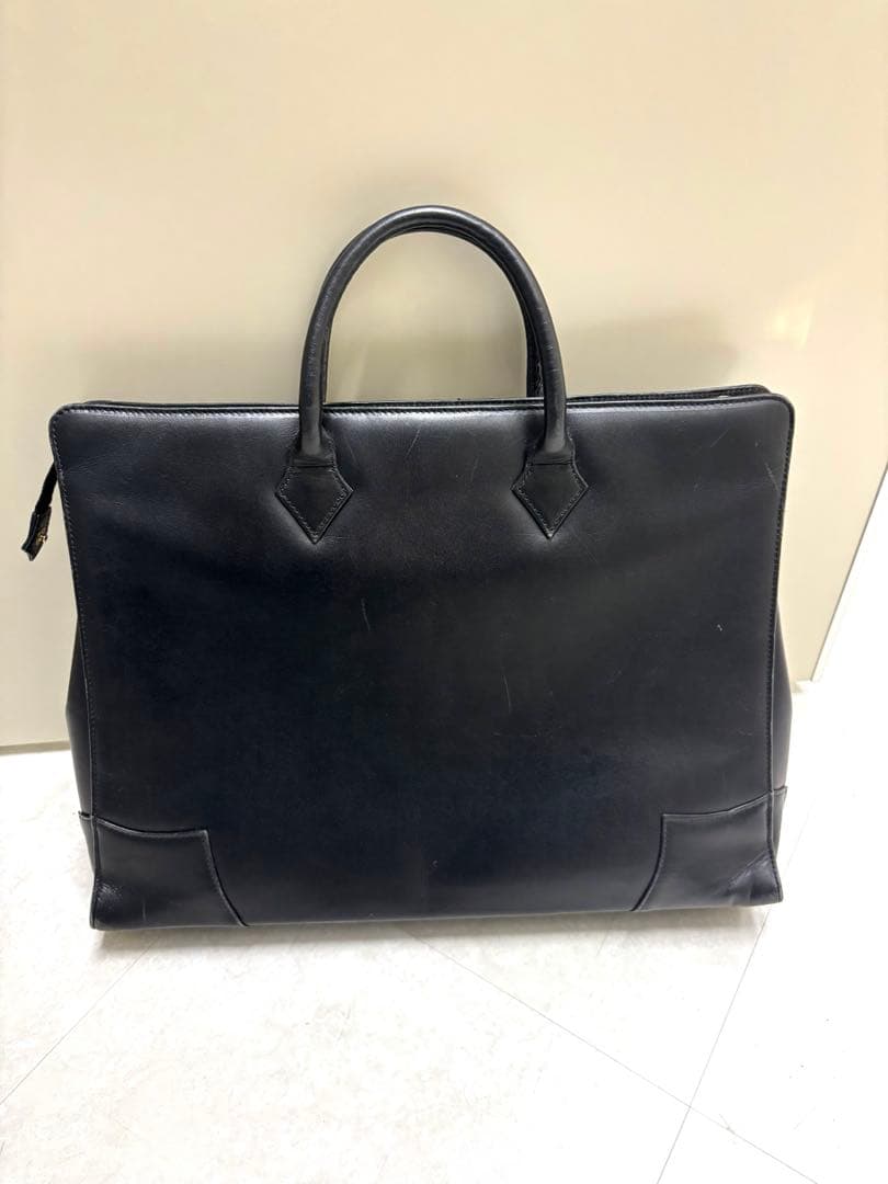 ヴィヴィアンウェストウッド 黒レザービジネスバッグ