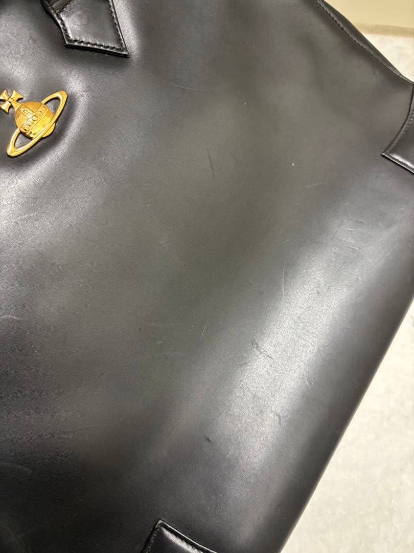 ヴィヴィアンウェストウッド 黒レザービジネスバッグ