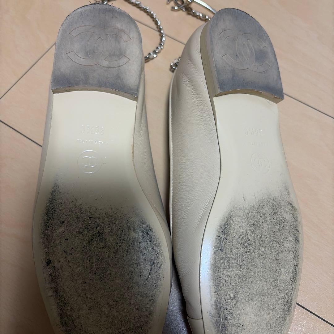 CHANEL ベージュ チェーン付きバレエシューズ