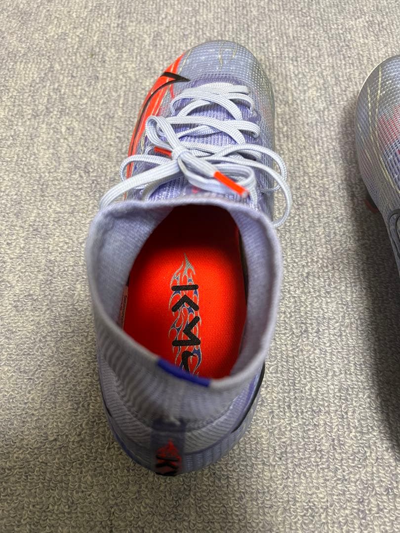 (美品)Nike Mercurial ハイカットサッカーシューズ グレー/レッド