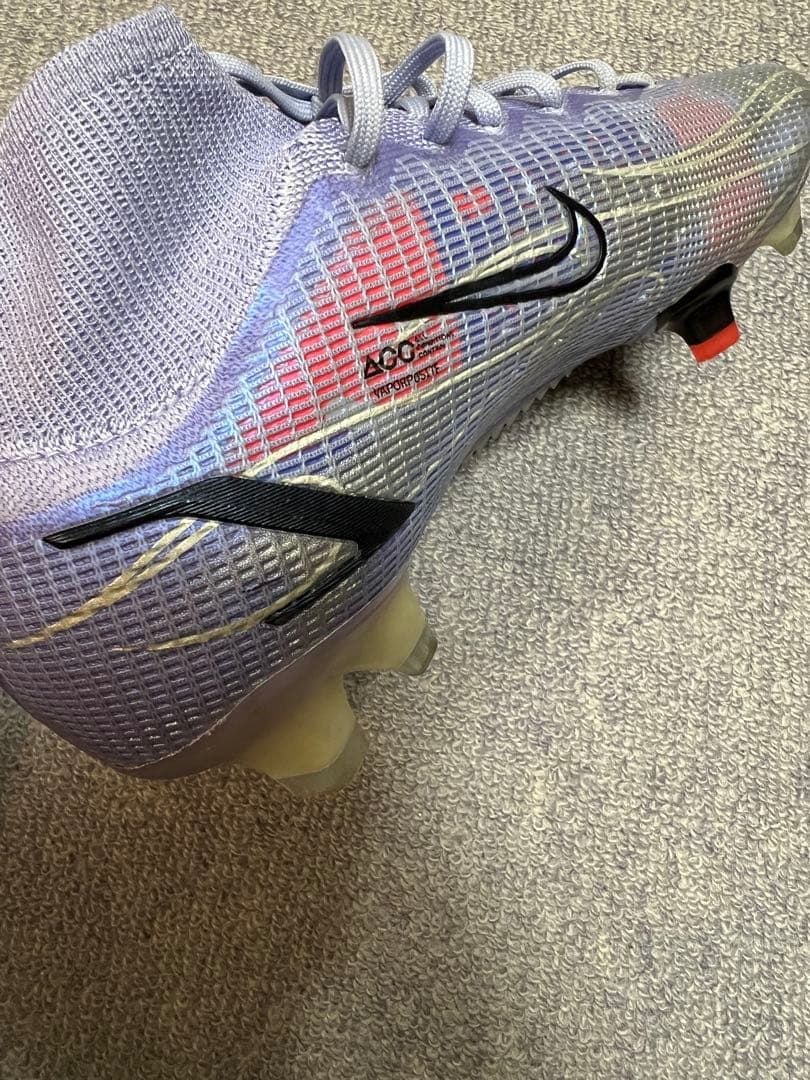 (美品)Nike Mercurial ハイカットサッカーシューズ グレー/レッド