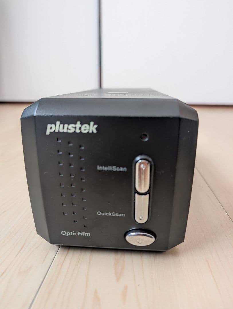 Plustek OpticFilm 8200i Ai フィルムスキャナー