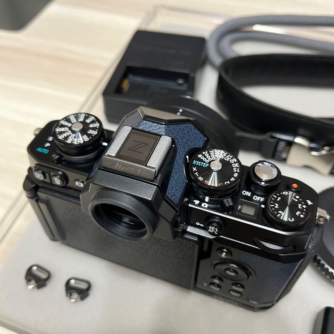 【極美品】Nikon Z fc プレミアムエクステリア張替