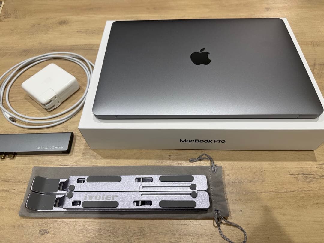 美品　Apple MacBook Pro(13-inch,2020)512GB