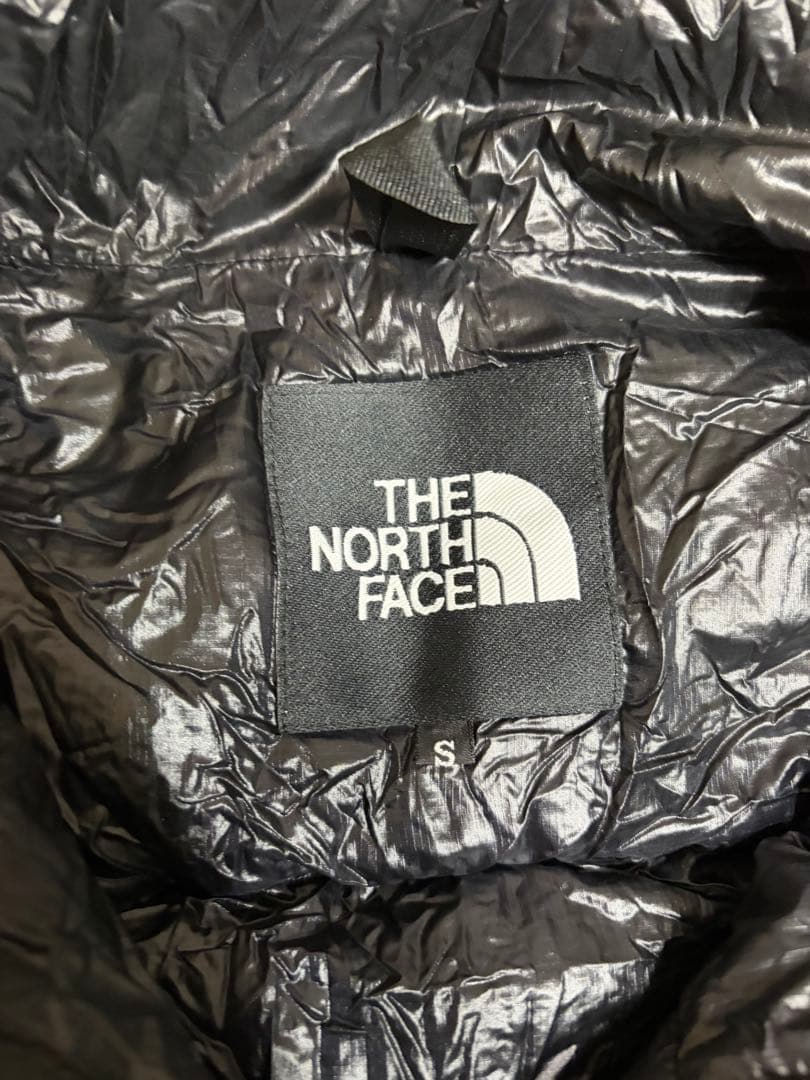 【美品】THE NORTH FACE 黒 ダウンベスト S