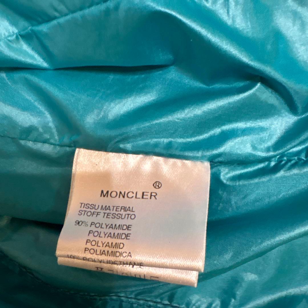 MONCLER フード付き　グリーンジャンパー