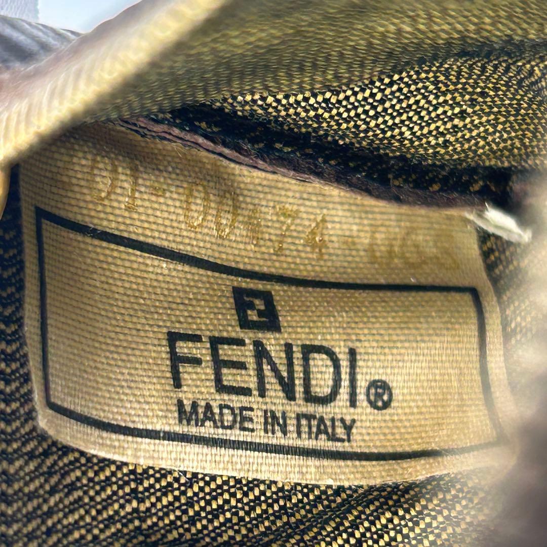 レア美品✨ FENDI フェンディ ケース レザー ダークブラウン