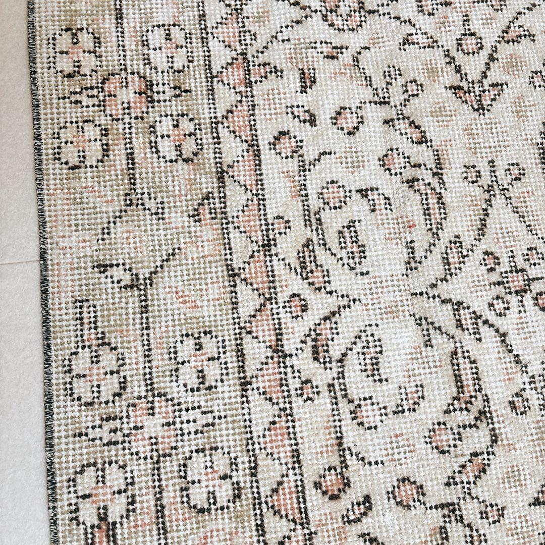 トルコ　ヴィンテージラグ　グリーン　ピンク