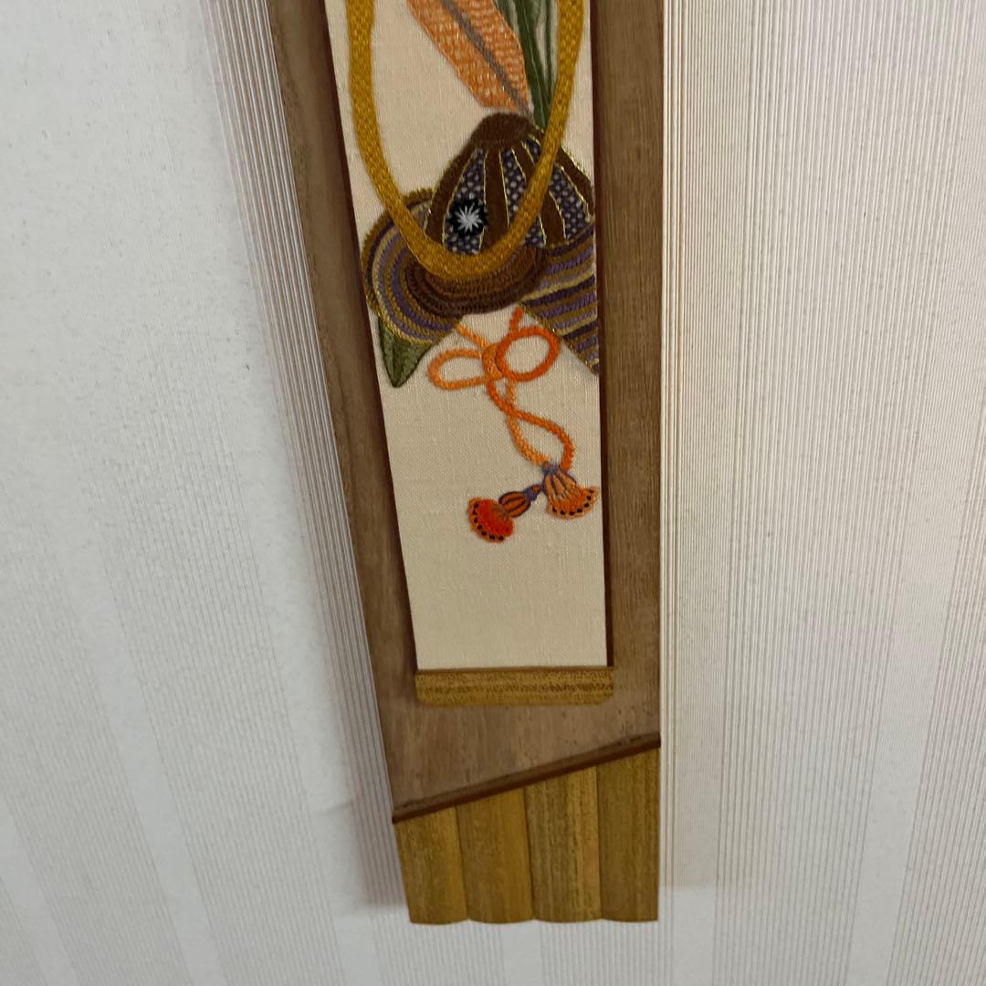 戸塚刺繍作品　短冊11枚と短冊掛け2つ