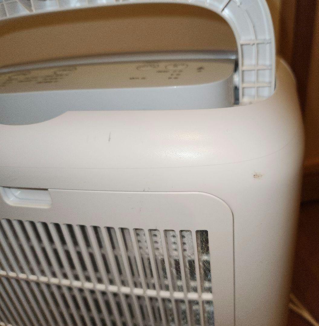 美品　シャープ　衣類乾燥除湿機　CV-P71-W　2023年製