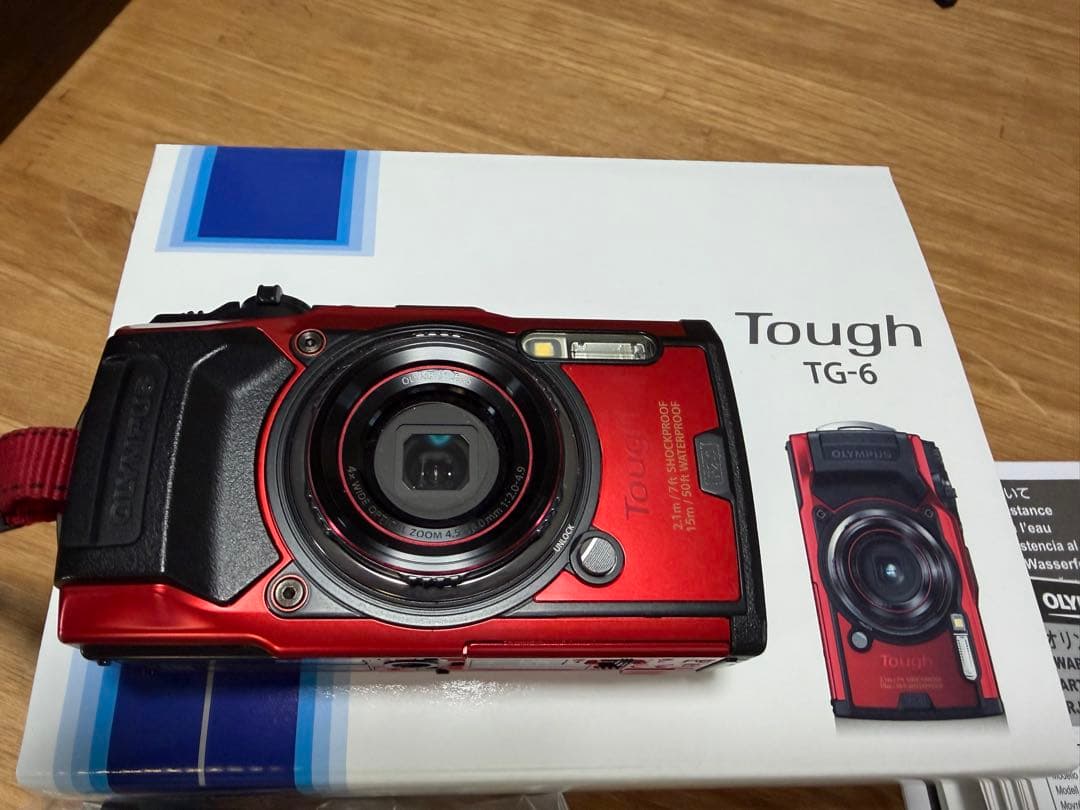 OLYMPUS Tough TG-6 レッド 本体と付属品　中古