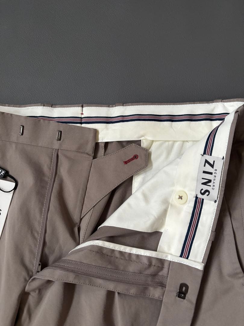 【超美品】ベルナールザンス　パンツ　BZV3 2PF　裾未調整　ベージュ　メンズ