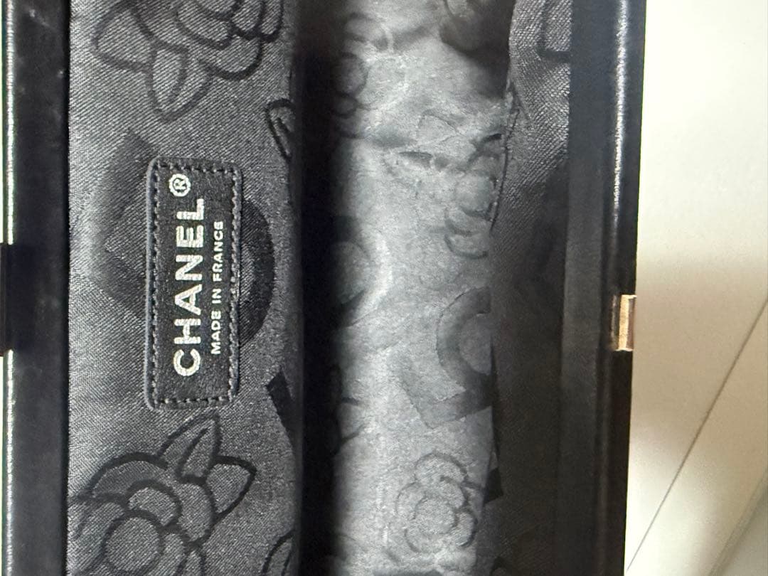 CHANEL ラムスキン マドモアゼル クラッチバッグ　美品