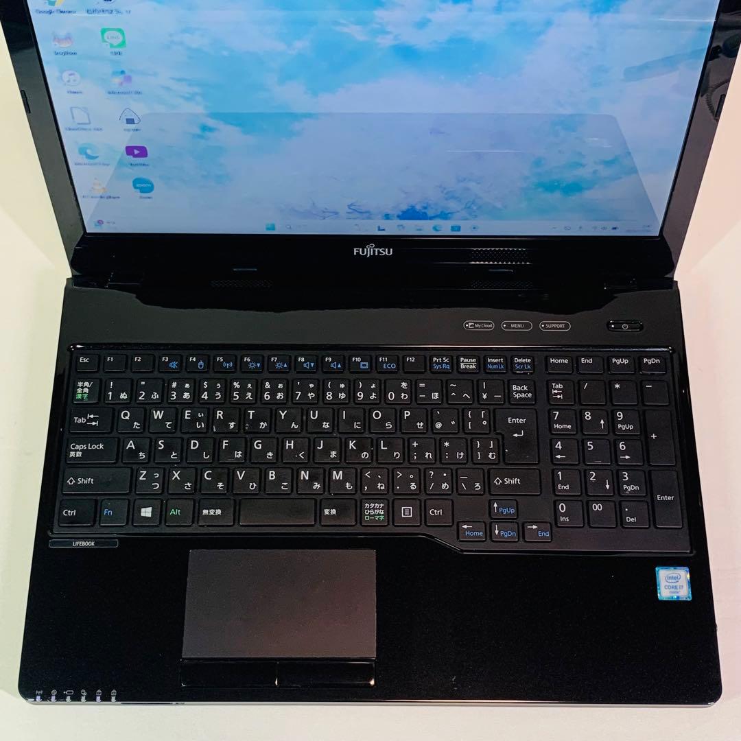 Core i7✨SSD1TB✨16GB✨カメラ✨富士通✨オフィス✨ノートパソコン