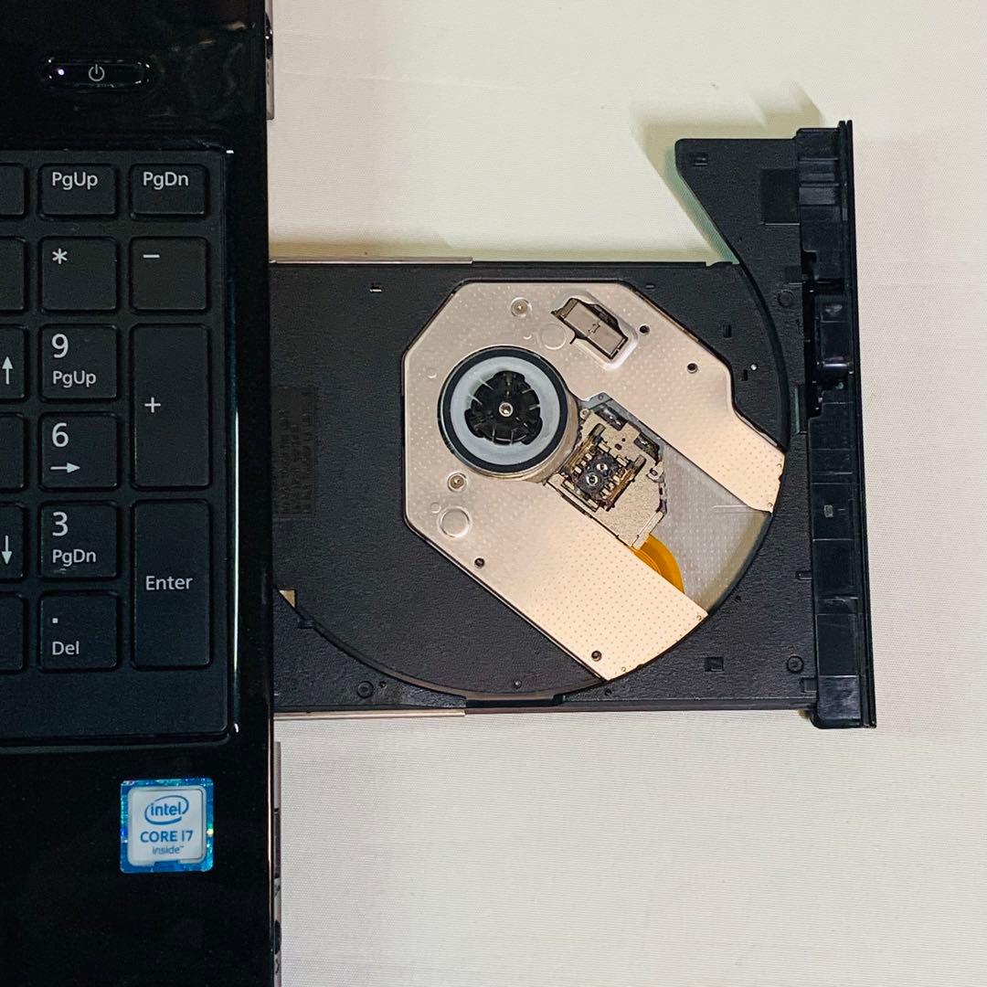 Core i7✨SSD1TB✨16GB✨カメラ✨富士通✨オフィス✨ノートパソコン