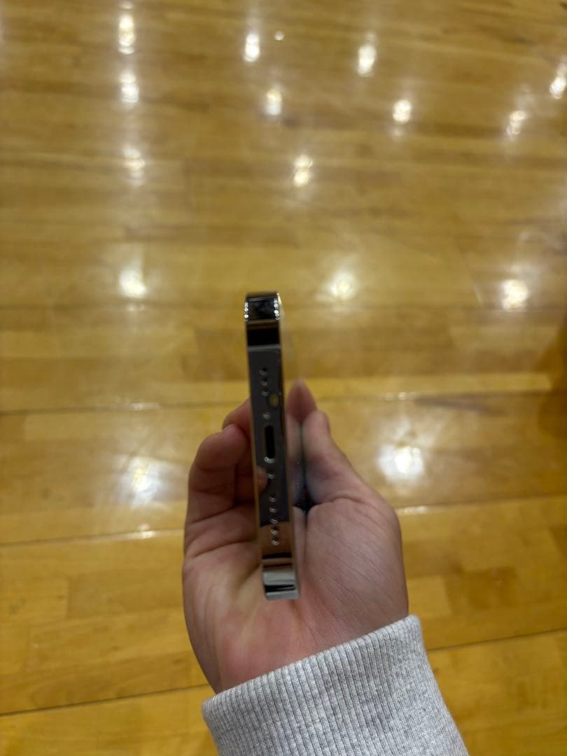 （美品）iPhone 13 Pro ホワイト 本体　256GB 値下げ交渉可