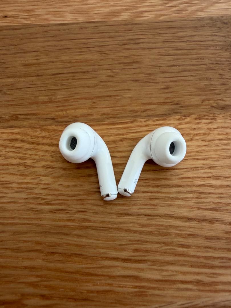 【美品】Apple AirPods Pro 2 (後継TYPE-C) 箱有り