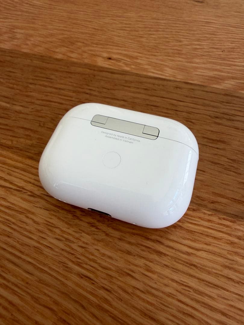 【美品】Apple AirPods Pro 2 (後継TYPE-C) 箱有り