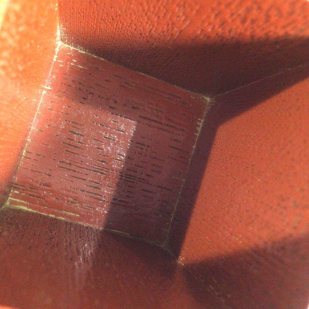 Ｐ５３９　茶器　『新谷宗久作』『黒搔合塗』『爪紅』『四方糸巻茶器』　共箱　茶道具