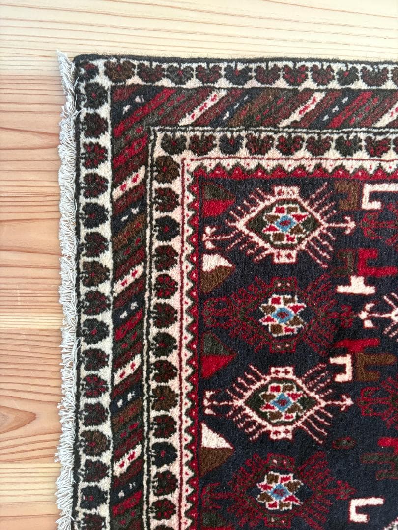 ウールラグ 高級 厚手 約 150cm × 220cm