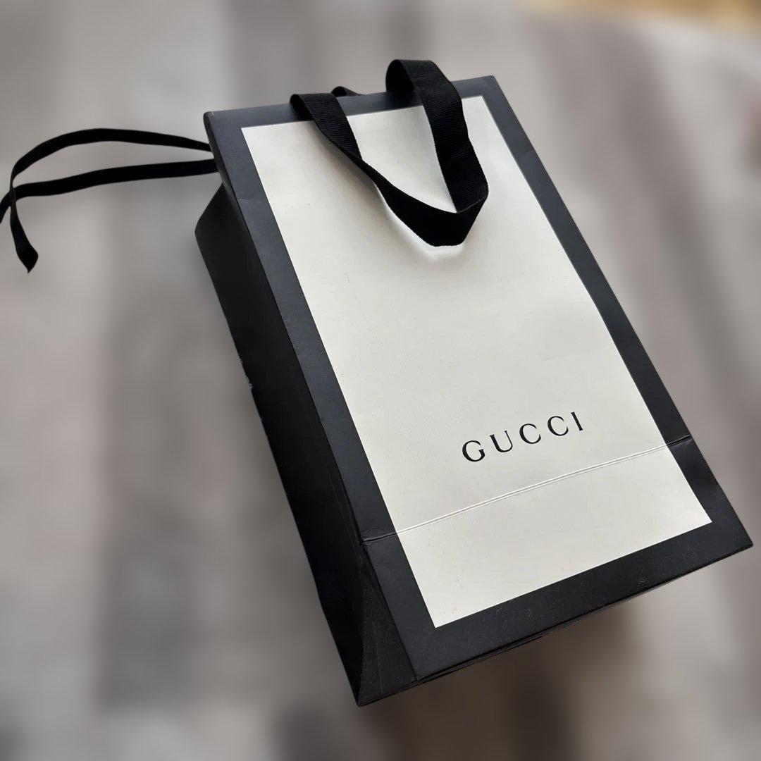 GUCCI レッド 長財布 GGロゴ付き