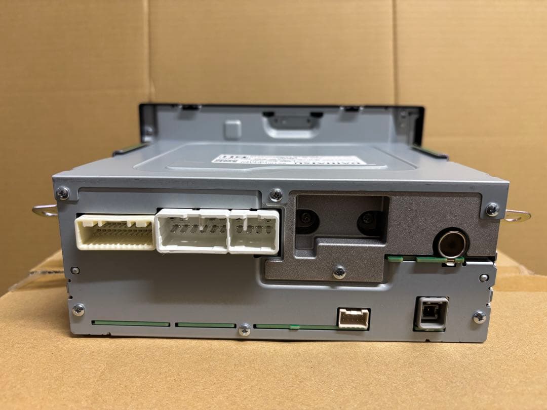 ダイハツ純正 6.8インチディスプレイオーディオハイゼットトラック 新車外し