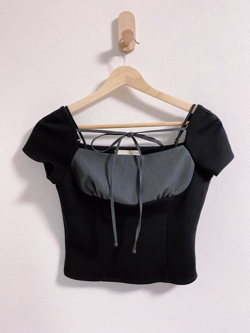 グレー プリーツミニスカート 半袖セットアップ Gisele set up