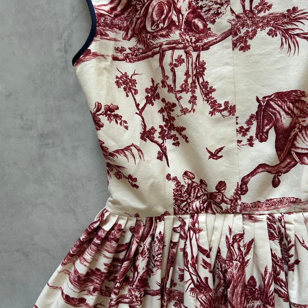 美品ウィークエンドマックスマーラ ノースリーブワンピース 刺繍絵画柄乗馬