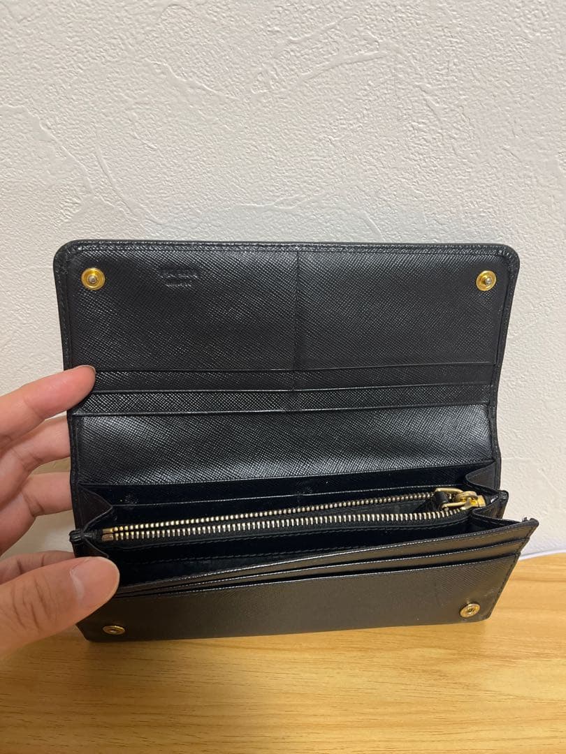 PRADA プラダ サフィアーノ メタル フラップ 長財布 ブラック
