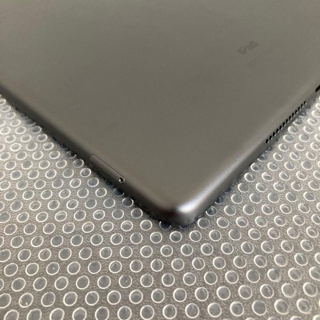 3746【早い者勝ち】電池良好☆iPad8 第8世代 32GB SIMフリー☆