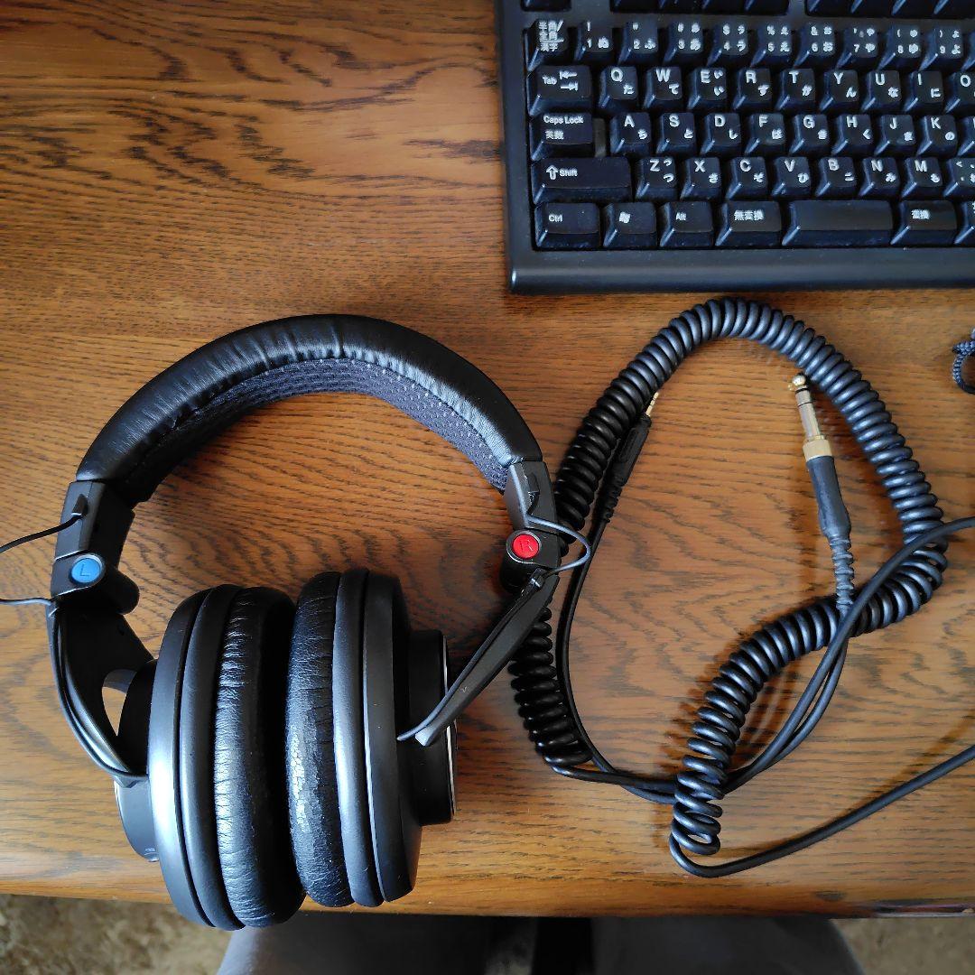 SRH840 shure シュア　モニターヘッドホン