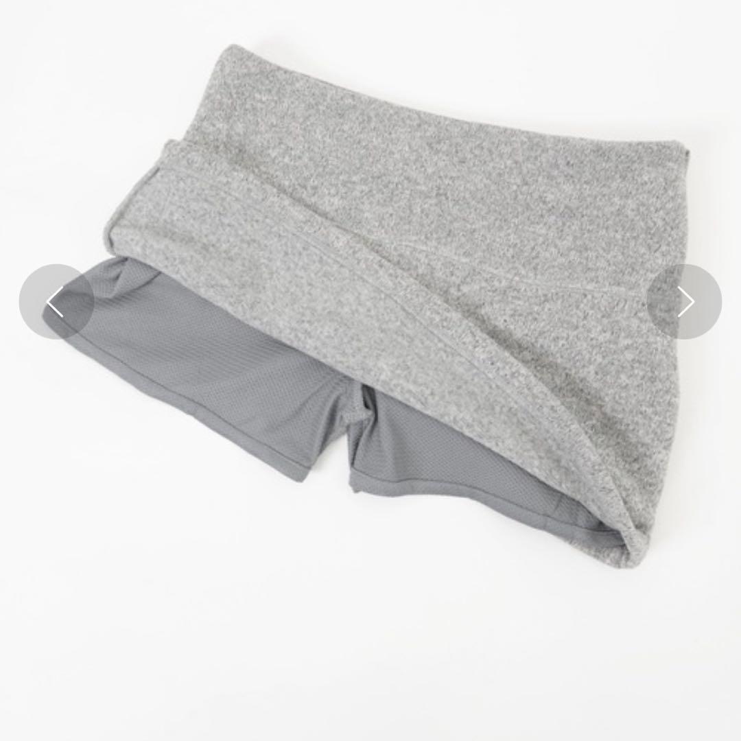 HOLIDAY サーマルプロフリースミニスカート