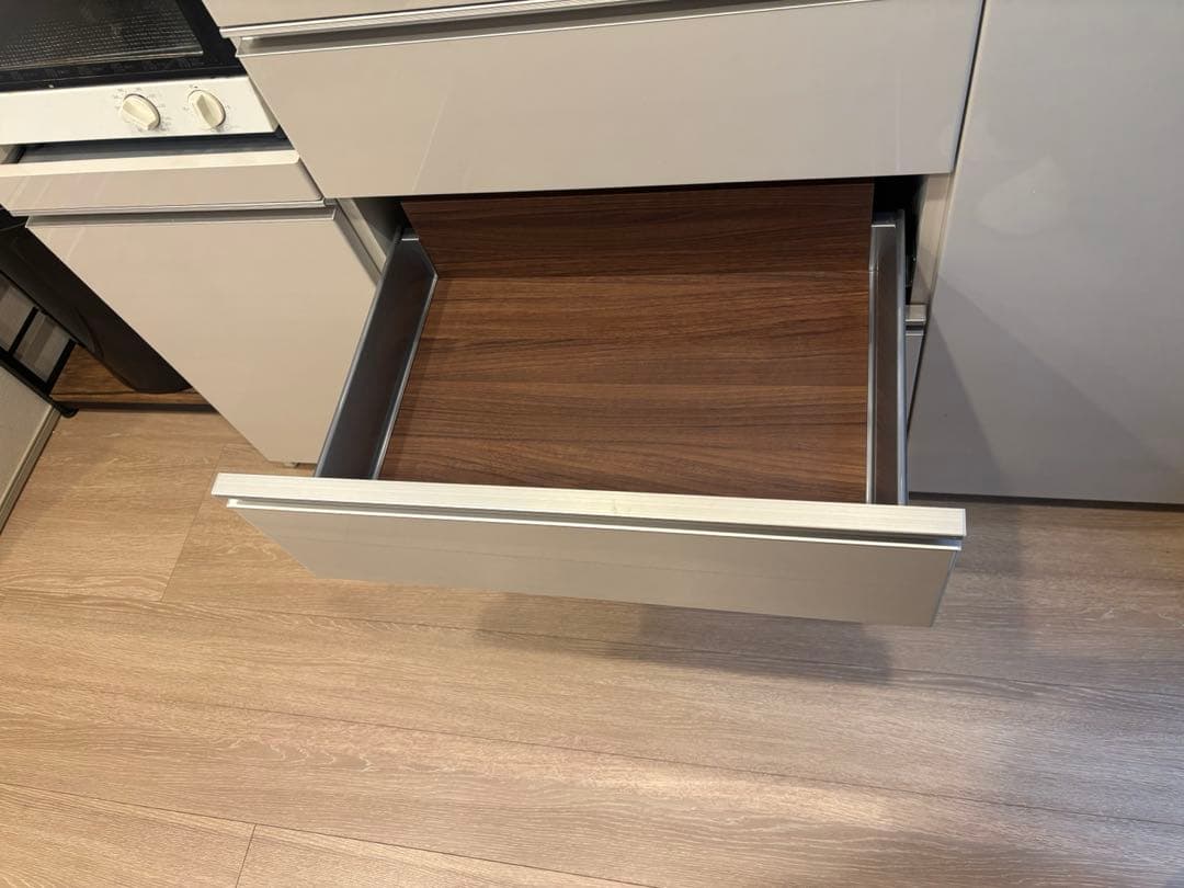 パモウナ キッチンカウンター