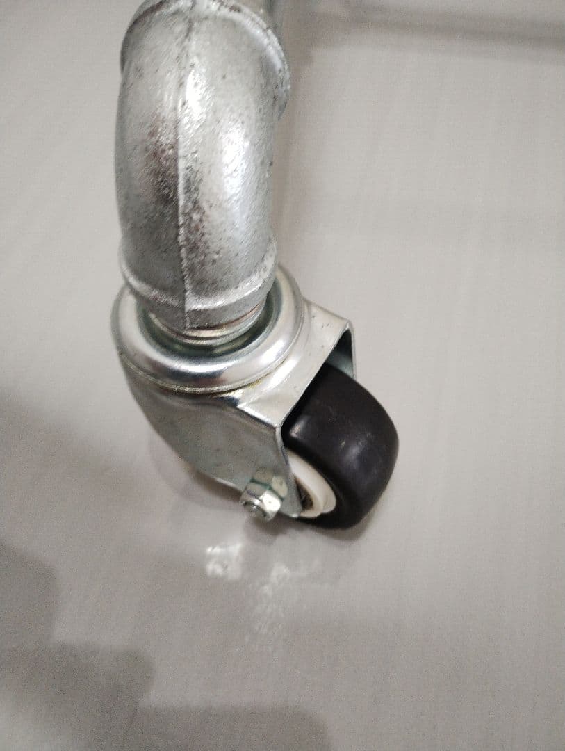 #821-12ガス管ハンガーラック×2