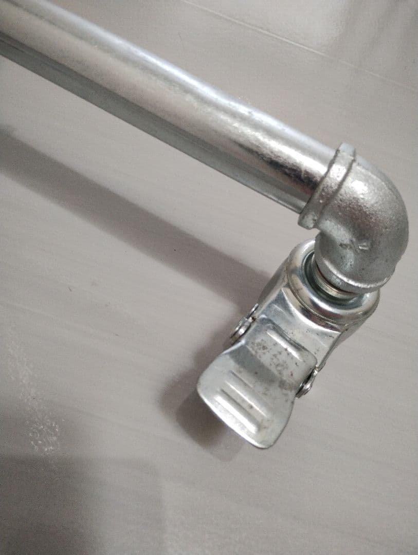 #821-12ガス管ハンガーラック×2