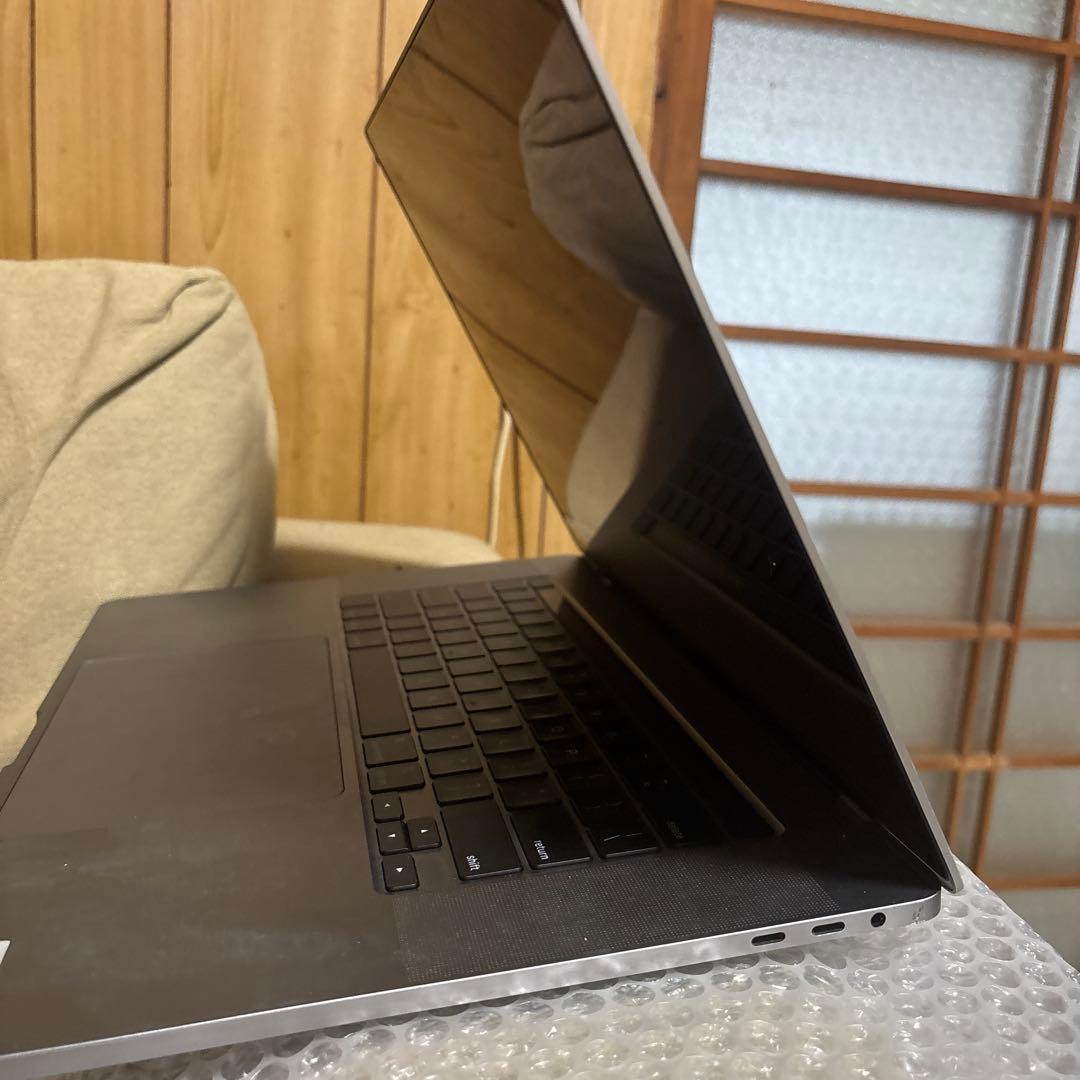 macbook pro 2019 16インチ　16GB 1TB