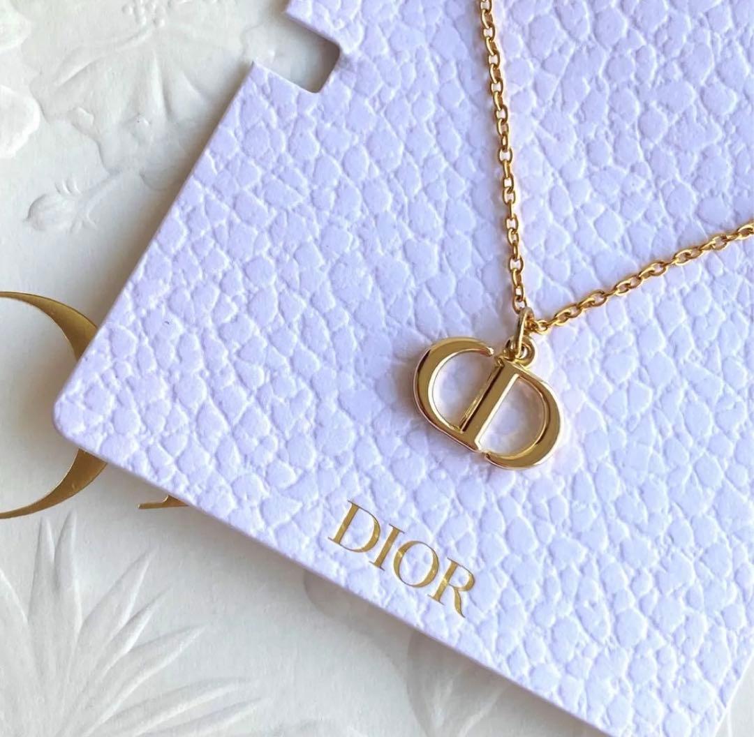 早い者勝ち！Christian Diorネックレス