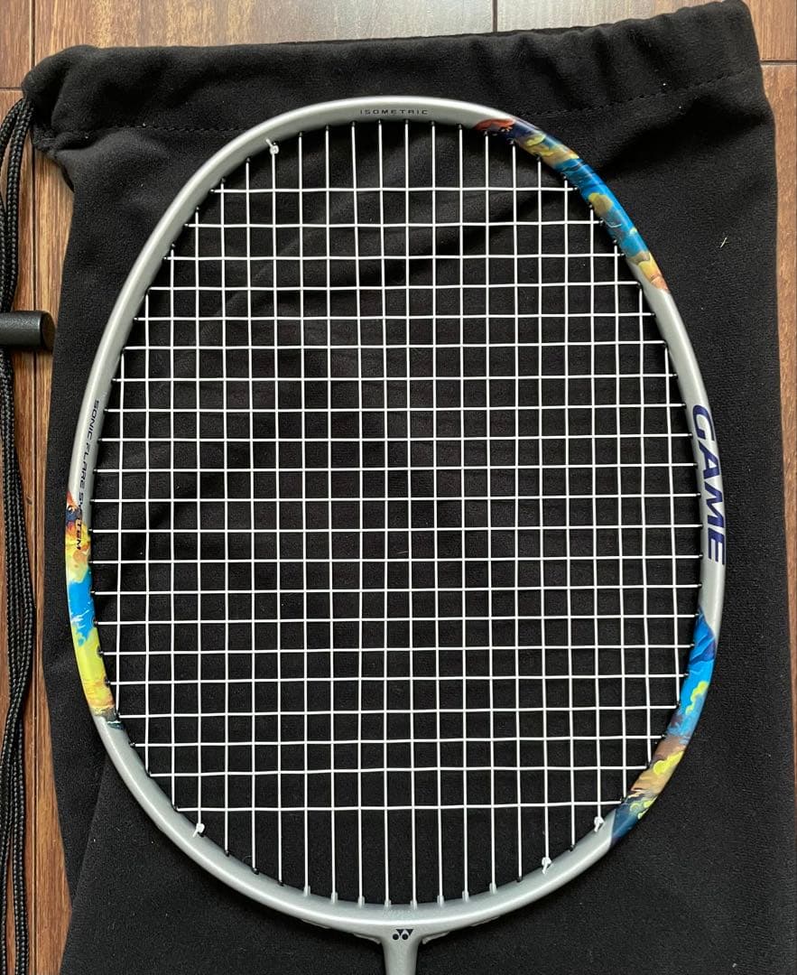 ナノフレア700 GAME バドミントンラケット 4UG5 専用ケース付き