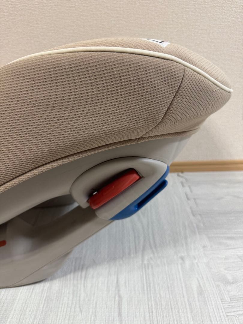 combi コンビ コッコロS UX チャイルドシート ヘーゼルナッツ