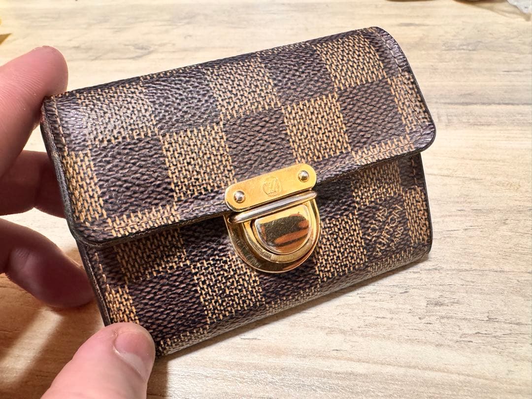 ルイヴィトン　コアラ　財布