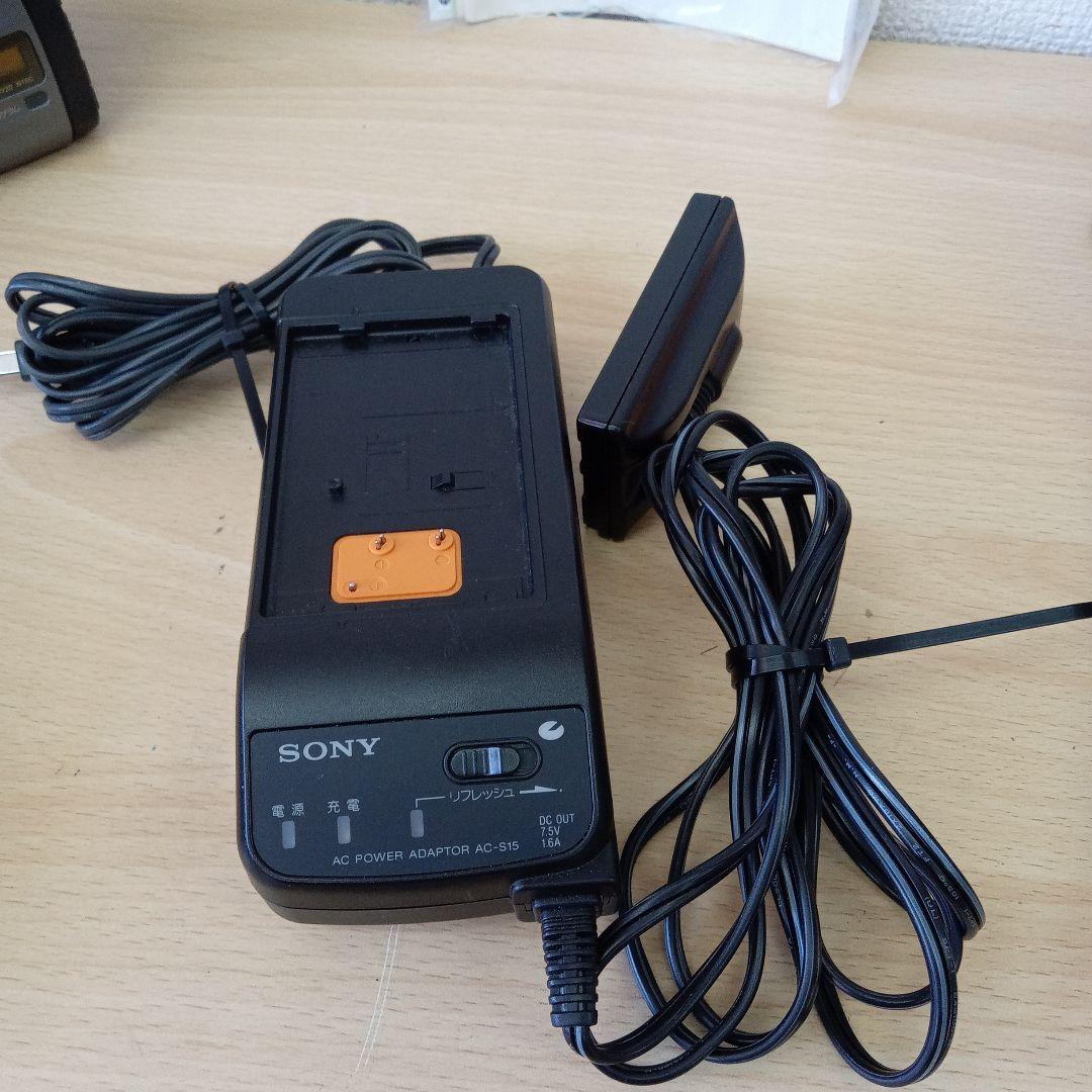 SONY Handycam 15倍ズーム Video 8 本体未清掃ジャンク品