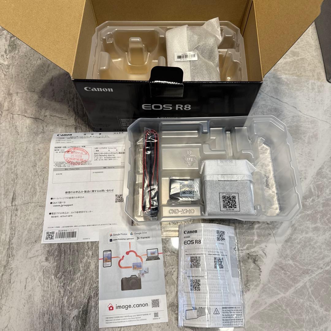 【⭐︎新品★未使用品⭐︎】　Canon EOS R8