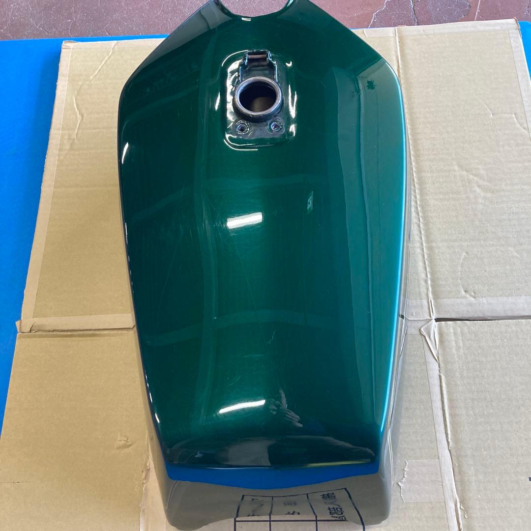 キャワサキ　Z1r2型タンク