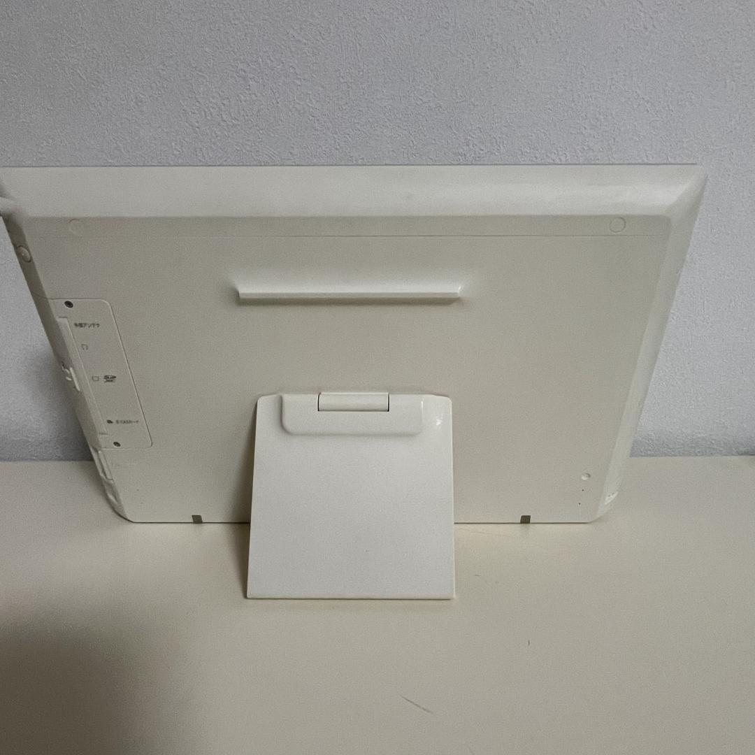 Panasonic ポータブルテレビ SV-ME7000-W